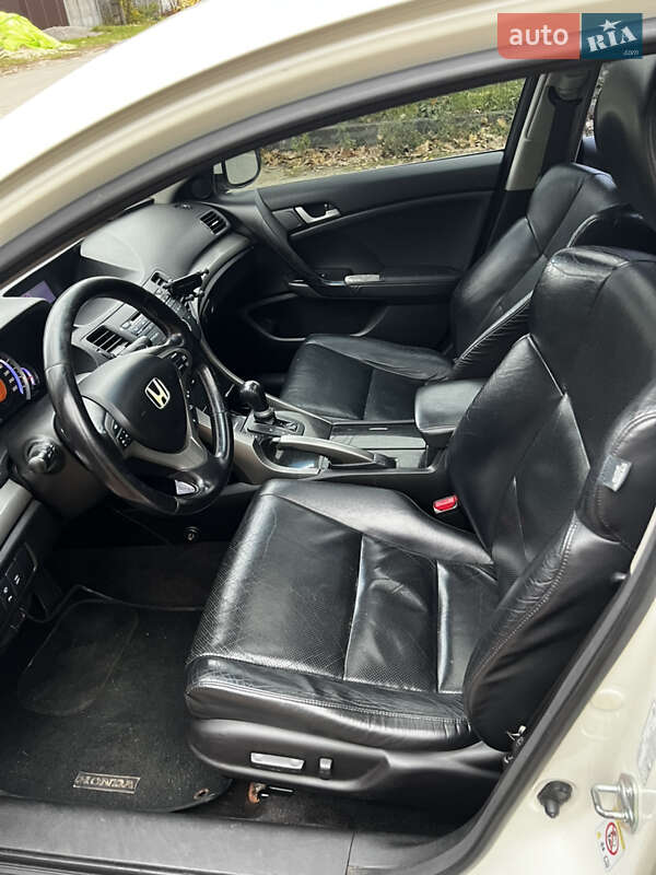 Седан Honda Accord 2008 в Киеве