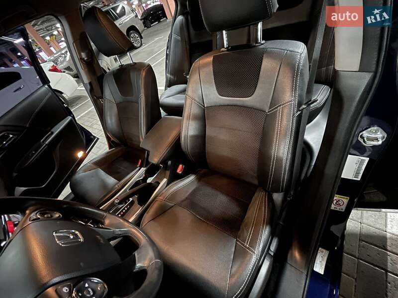 Седан Honda Accord 2013 в Киеве