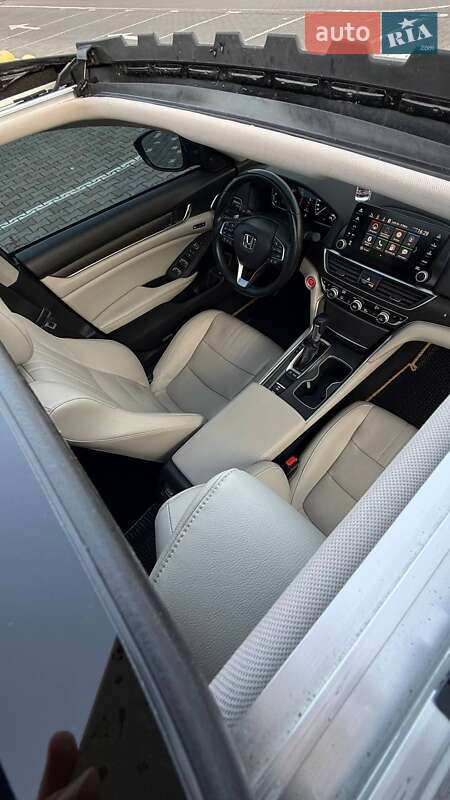 Седан Honda Accord 2018 в Одессе