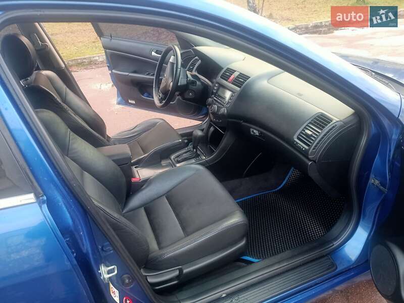 Седан Honda Accord 2004 в Чернігові