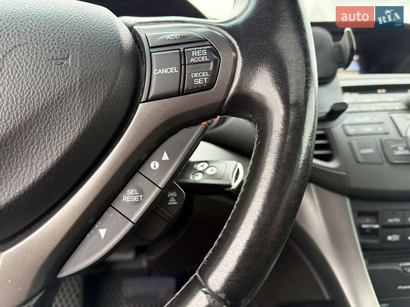 Седан Honda Accord 2011 в Киеве