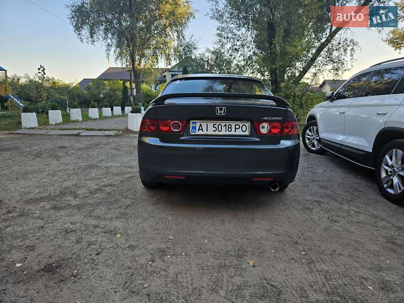 Седан Honda Accord 2005 в Киеве