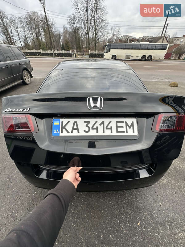 Седан Honda Accord 2010 в Житомире