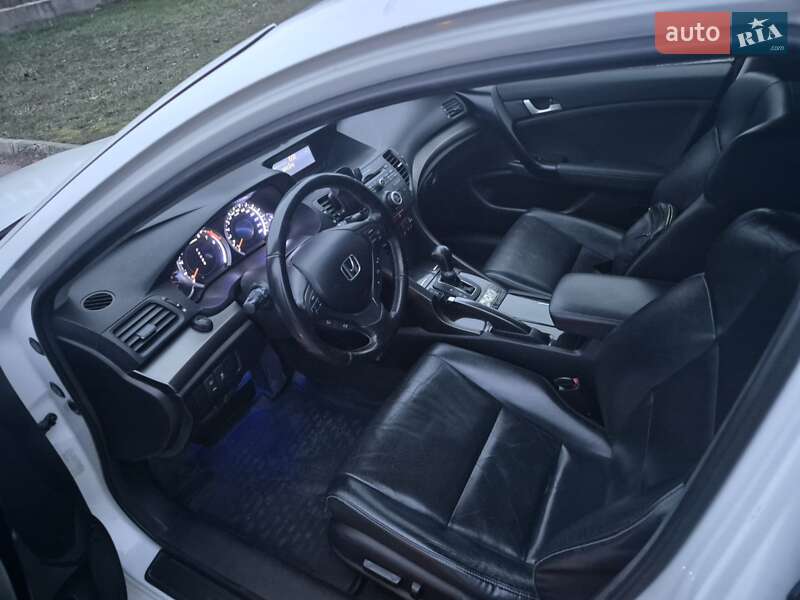 Седан Honda Accord 2012 в Днепре