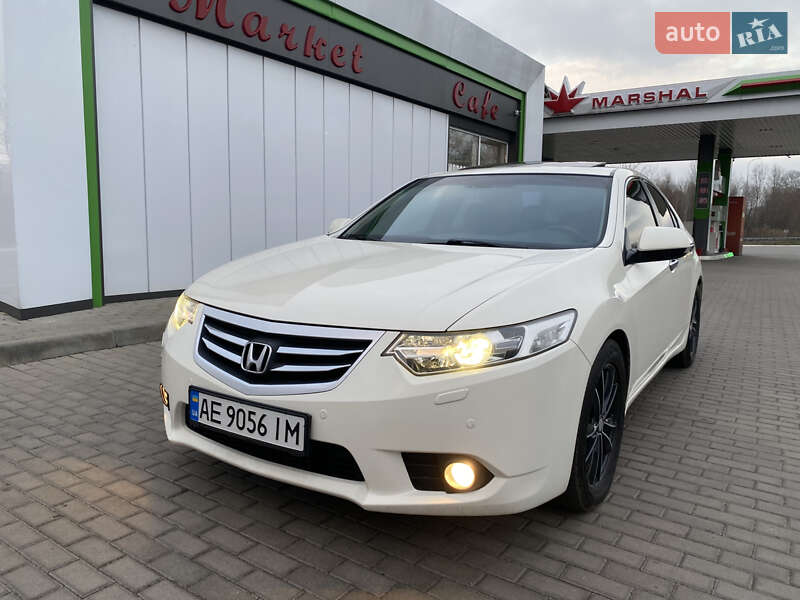 Седан Honda Accord 2011 в Полтаві