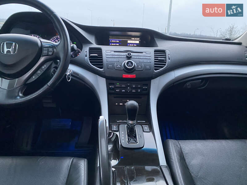 Седан Honda Accord 2011 в Полтаві