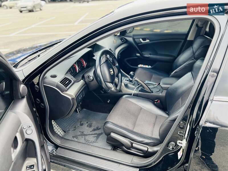 Седан Honda Accord 2008 в Киеве