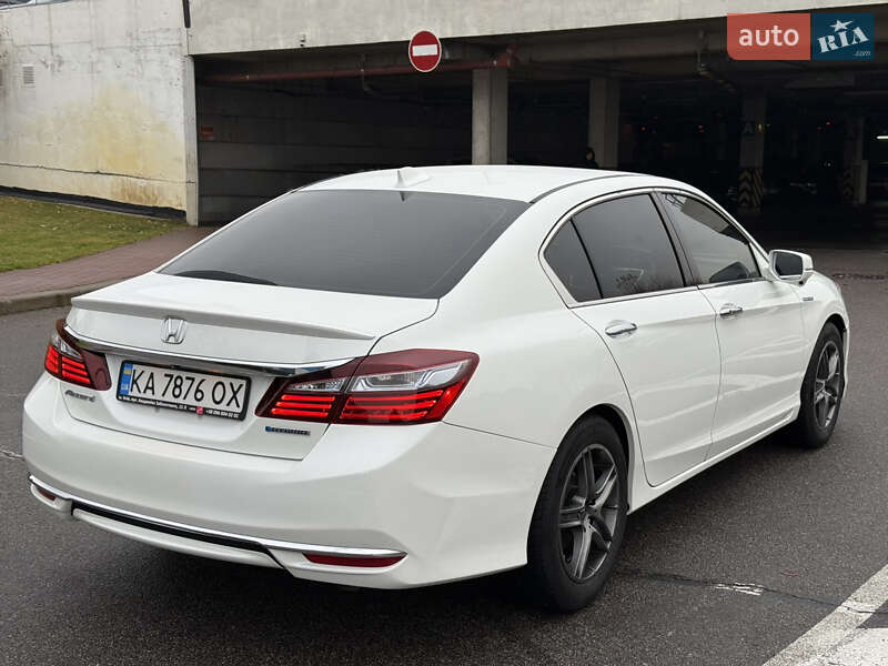 Седан Honda Accord 2016 в Киеве