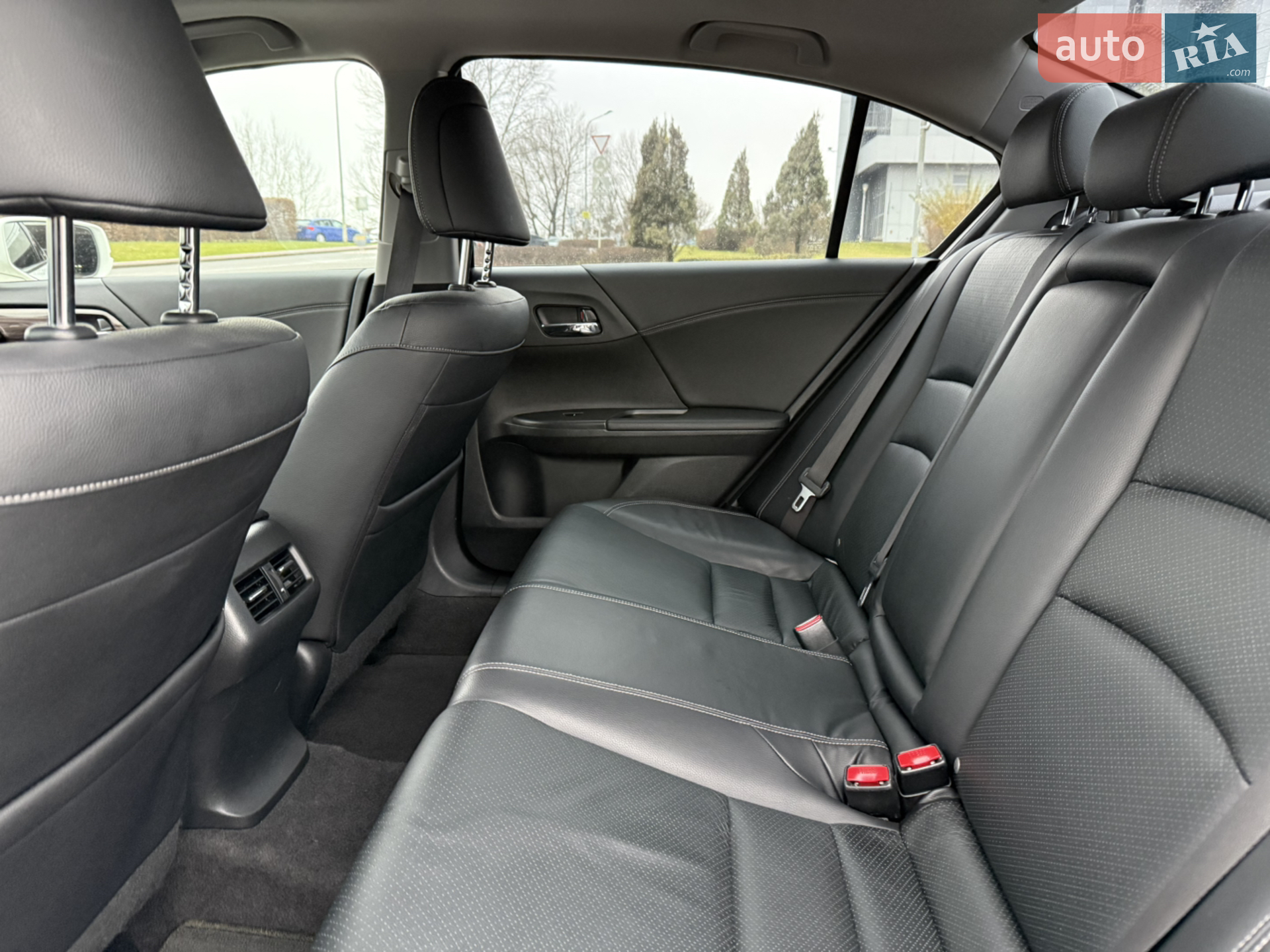 2016 Honda Accord - мініатюра 24