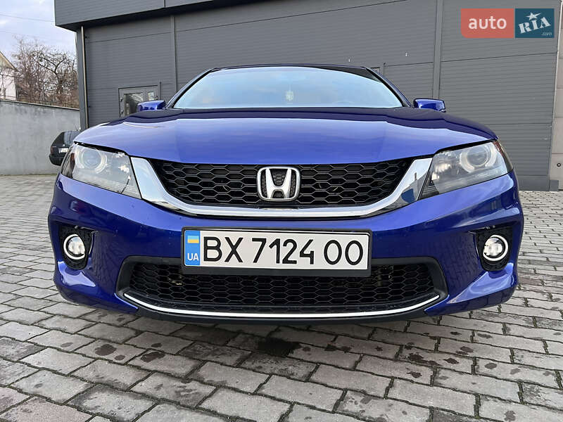 Купе Honda Accord 2012 в Малине