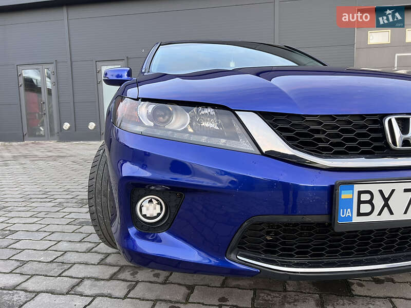 Купе Honda Accord 2012 в Малине