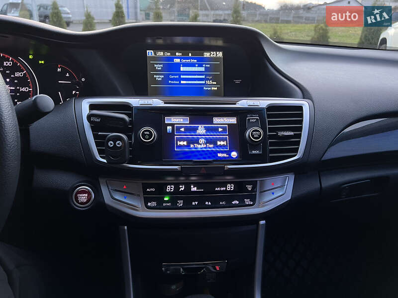 Купе Honda Accord 2012 в Малине