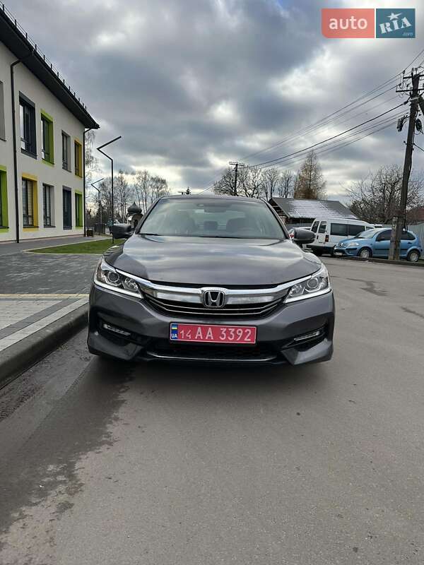 Седан Honda Accord 2017 в Львові