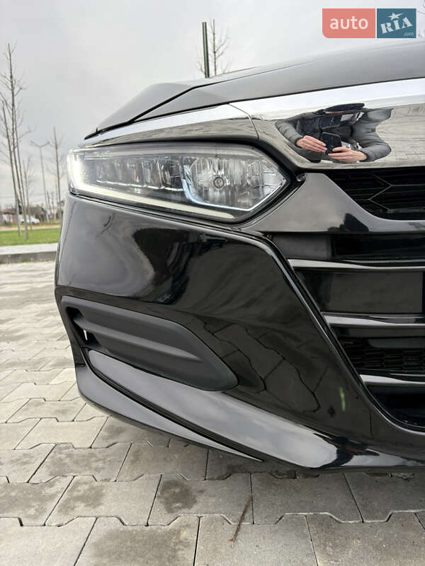 Седан Honda Accord 2020 в Буче