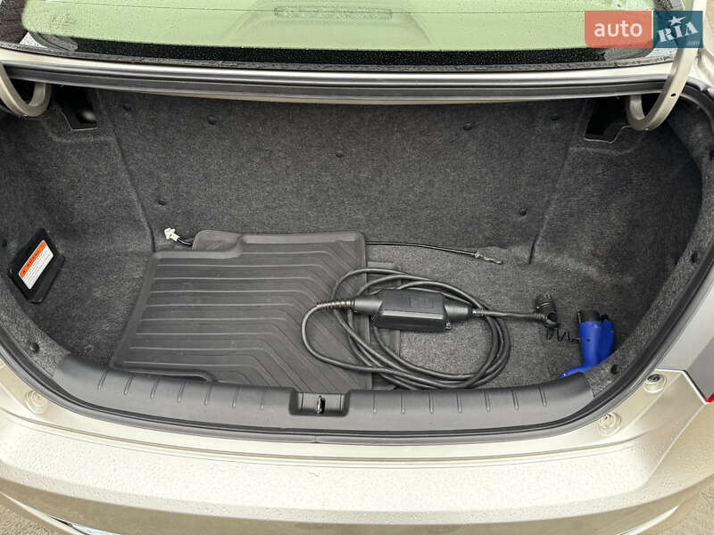 Седан Honda Accord 2014 в Умані