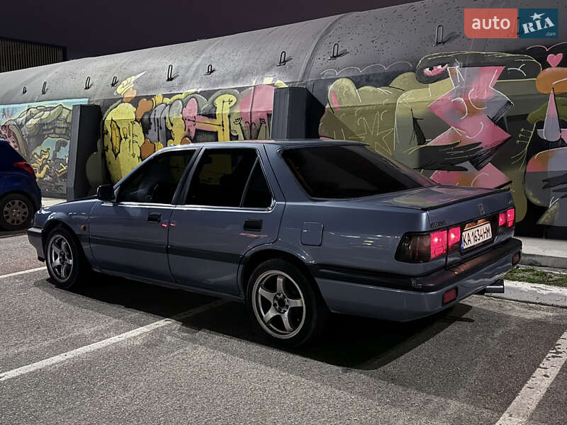 Седан Honda Accord 1988 в Києві