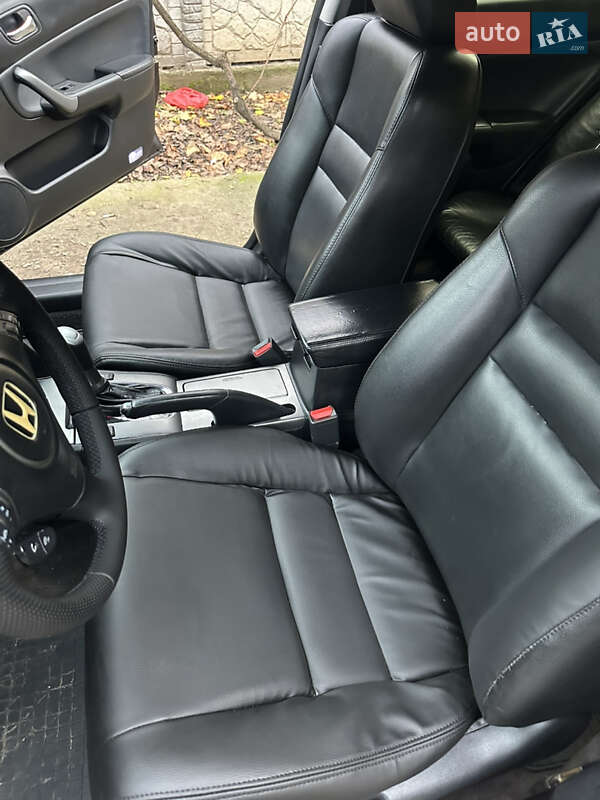 Седан Honda Accord 2006 в Белгороде-Днестровском