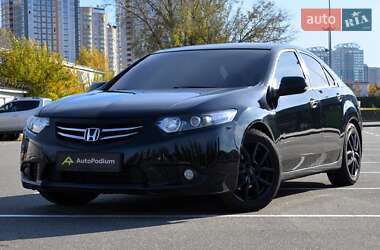 Седан Honda Accord 2012 в Киеве