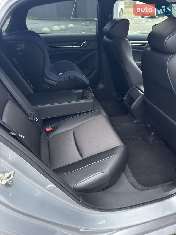 Седан Honda Accord 2019 в Киеве фото 17 Седан Honda Accord 2019 в Киеве