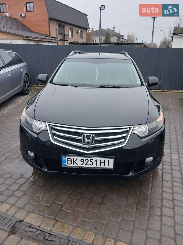 Універсал Honda Accord 2010 в Томашгороді