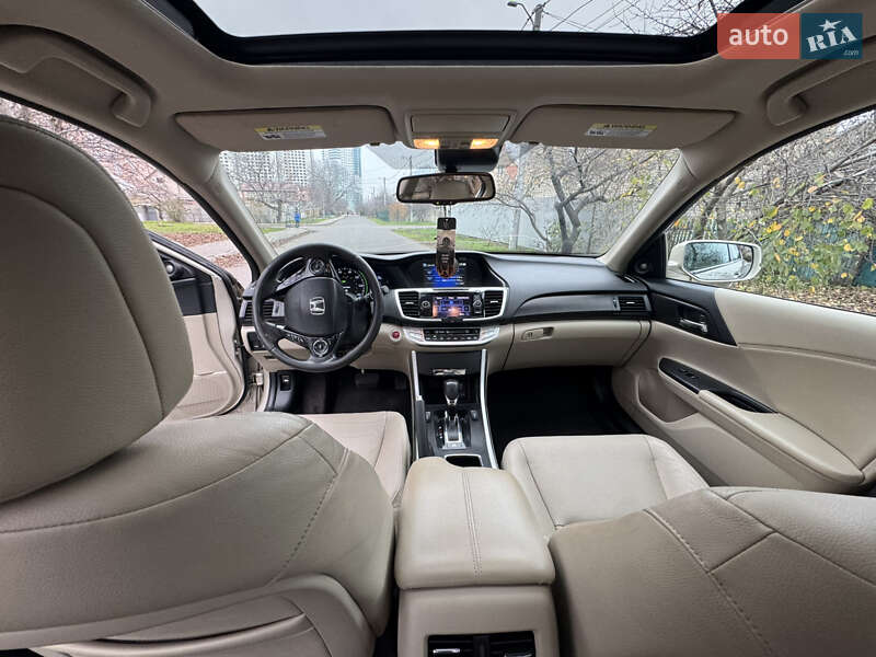 Седан Honda Accord 2014 в Одессе