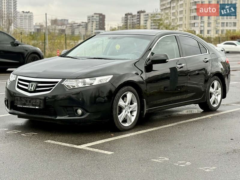 Honda Accord 2011