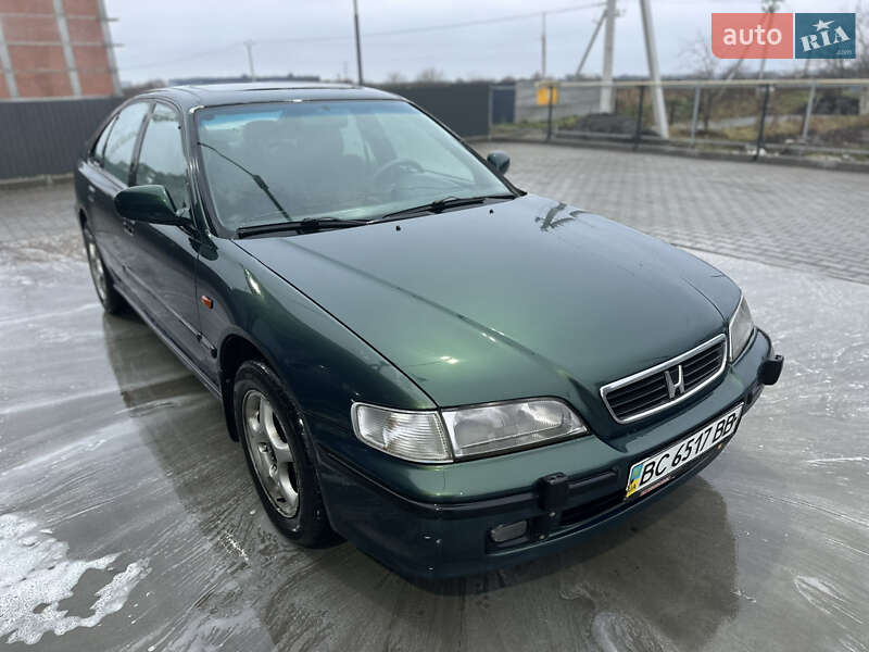 Седан Honda Accord 1998 в Львове