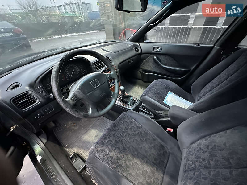Седан Honda Accord 1998 в Львове