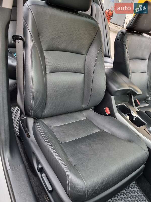 Седан Honda Accord 2014 в Киеве