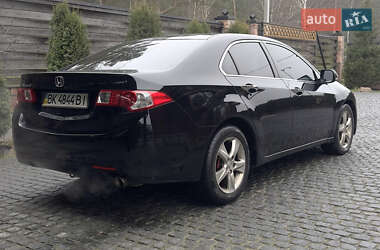 Седан Honda Accord 2008 в Ровно