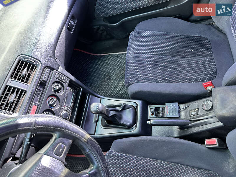 Седан Honda Accord 1998 в Делятине