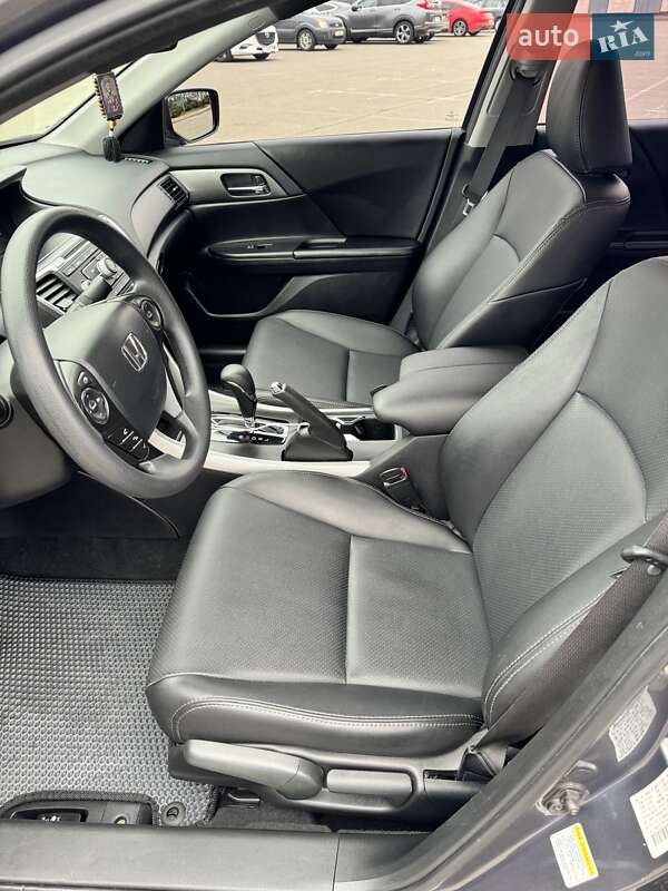 Седан Honda Accord 2015 в Киеве фото 17 Седан Honda Accord 2015 в Киеве