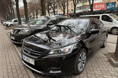Седан Honda Accord 2014 в Ровно