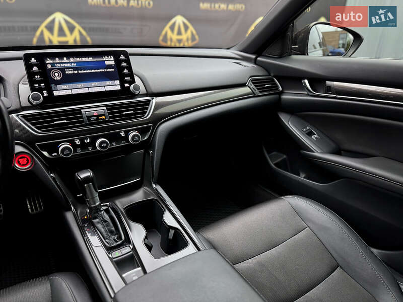 Седан Honda Accord 2020 в Киеве