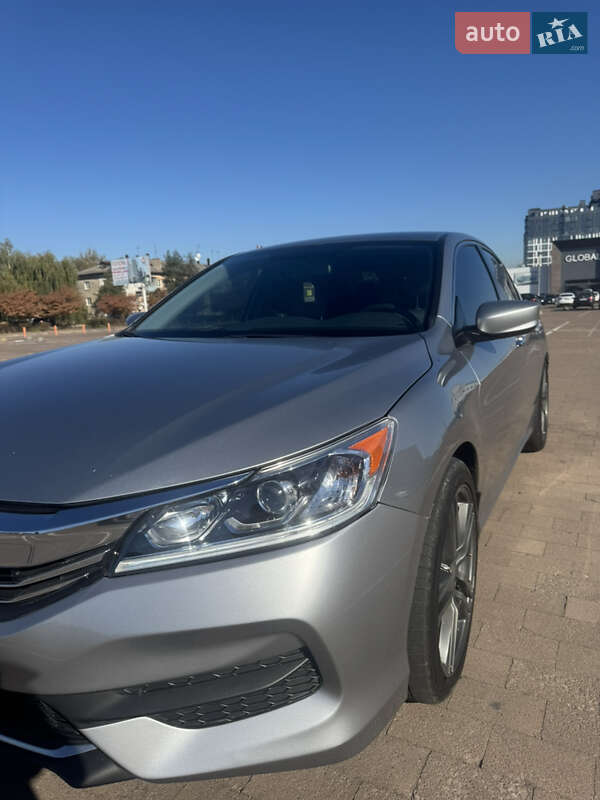 Седан Honda Accord 2017 в Житомирі