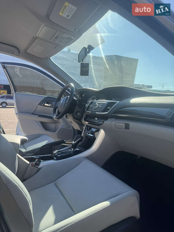 Седан Honda Accord 2017 в Житомирі