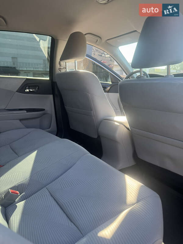 Седан Honda Accord 2017 в Житомирі