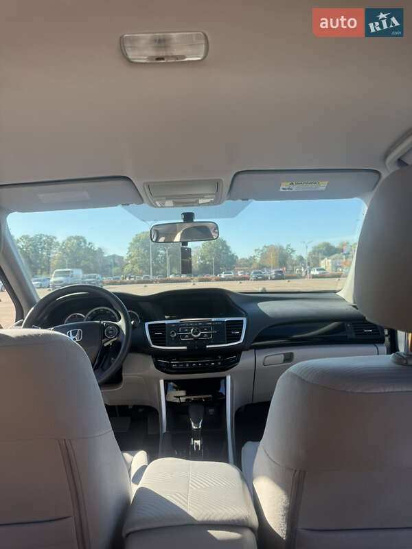 Седан Honda Accord 2017 в Житомирі