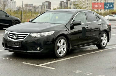 Седан Honda Accord 2011 в Киеве