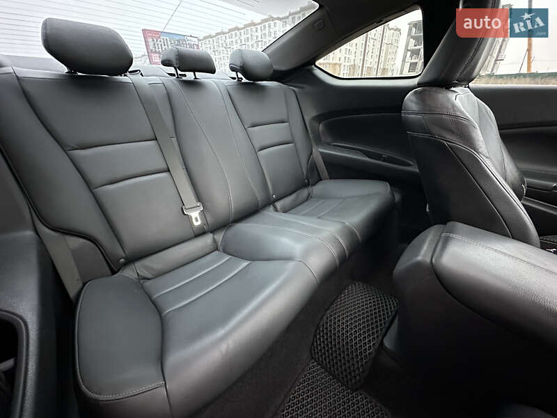 Купе Honda Accord 2013 в Киеве фото 29 Купе Honda Accord 2013 в Киеве