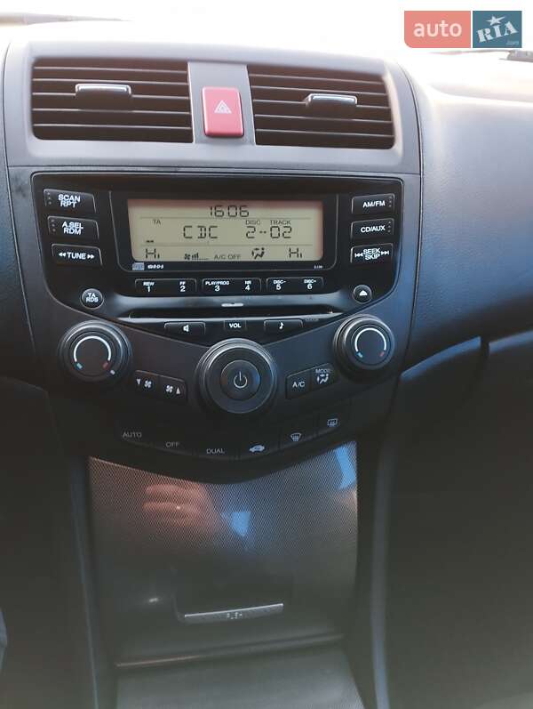 Седан Honda Accord 2004 в Бурині