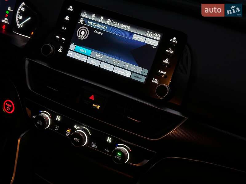 Седан Honda Accord 2022 в Одесі