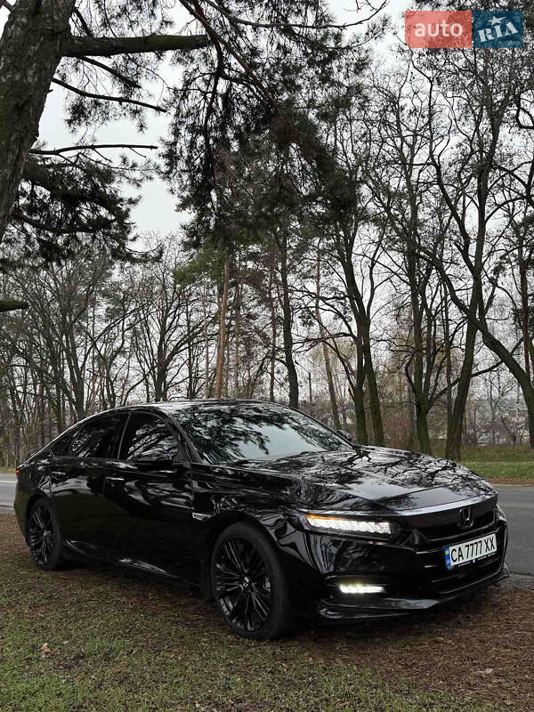 Седан Honda Accord 2018 в Черкасах