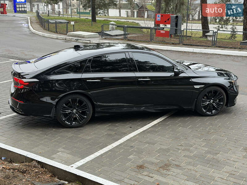 Седан Honda Accord 2018 в Черкасах