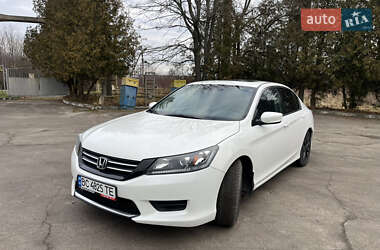 Седан Honda Accord 2014 в Львове
