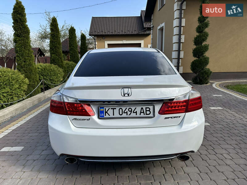 Седан Honda Accord 2013 в Косові