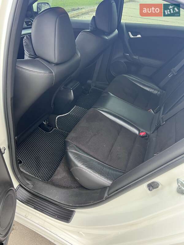 Седан Honda Accord 2011 в Херсоні