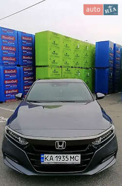 Седан Honda Accord 2018 в Львове