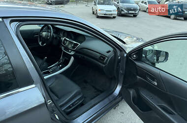 Седан Honda Accord 2014 в Дніпрі