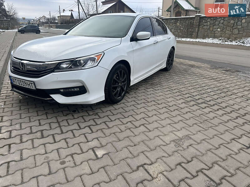 Седан Honda Accord 2016 в Івано-Франківську
